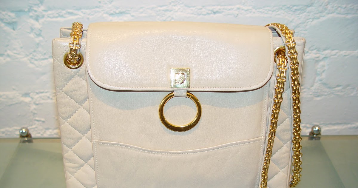 DECADES INC.: Chanel + Unusual = 70s Chanel bag