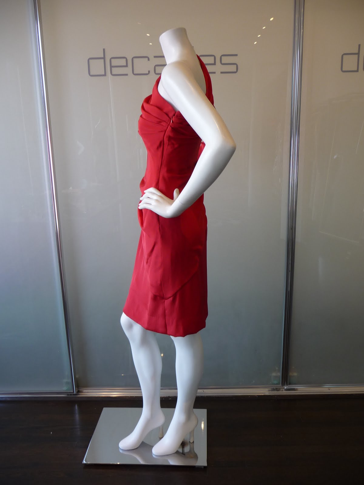 DECADES INC.: BILL BLASS IN RED