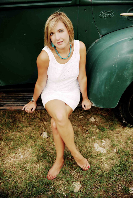 Texas Music Women: Amber Digby records new CD/DVD at Swiss Alp Dance Hall Texas Music Women: Amber Digby records new CD/DVD at Swiss Alp Dance Hall