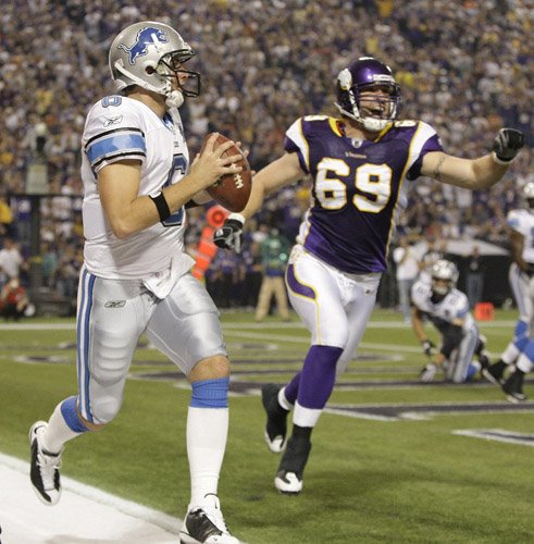 [2008-10-12-lions-vikings-Orlovsky.jpg]