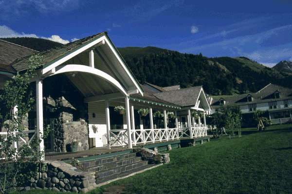 [convention_center_outside.png]