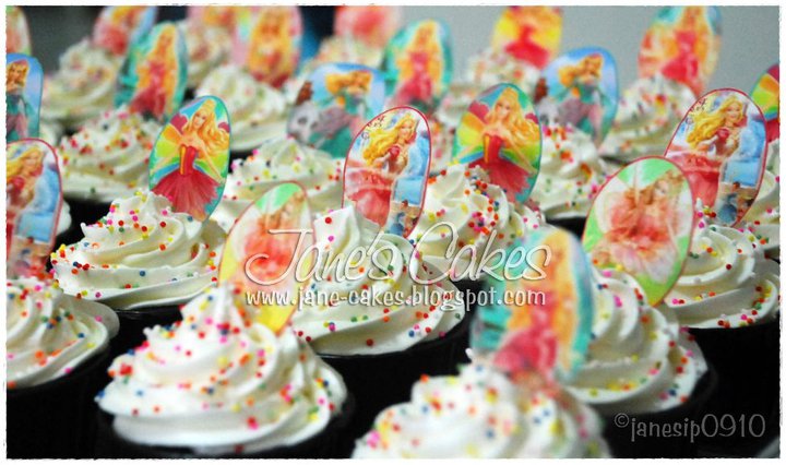 JANE'S CAKES: BARBIE CAKES & CUPCAKES
