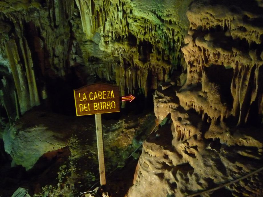 [Grutas+de+Garcia+06.jpg]