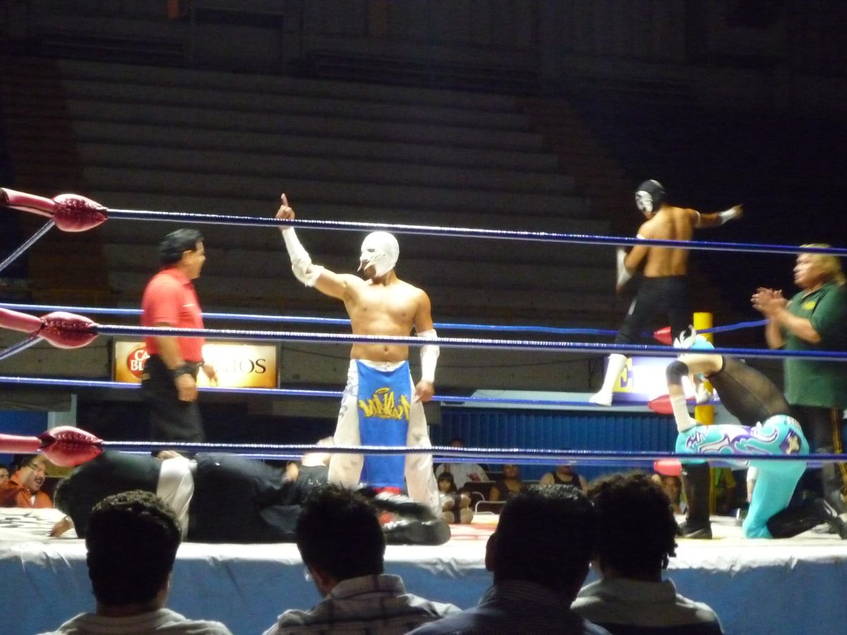 [lucha_07.jpg]