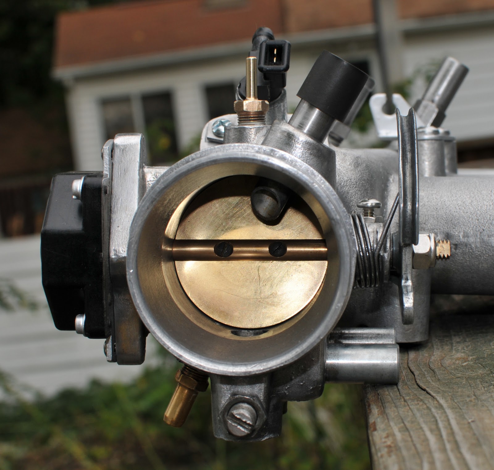 Waugh 1970 Volvo P1800 The Intake Manifold Clean And vrogue.co