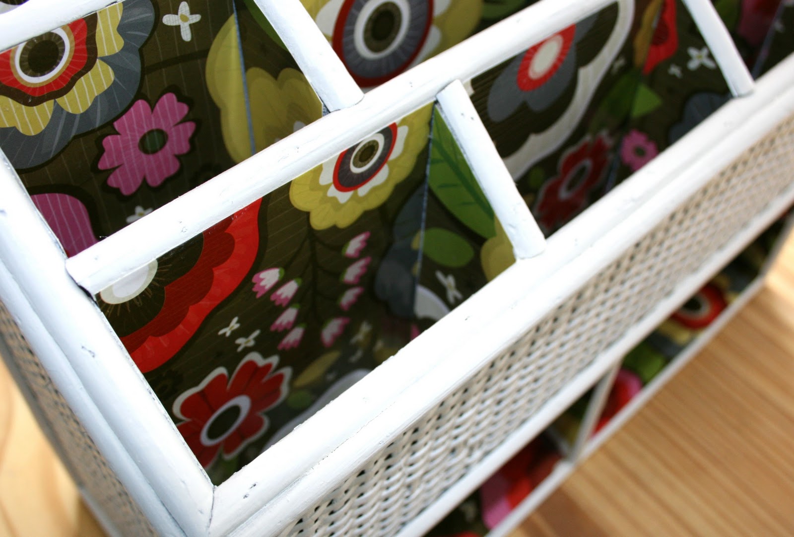 SmartBottom Enterprises Desktop Organizer