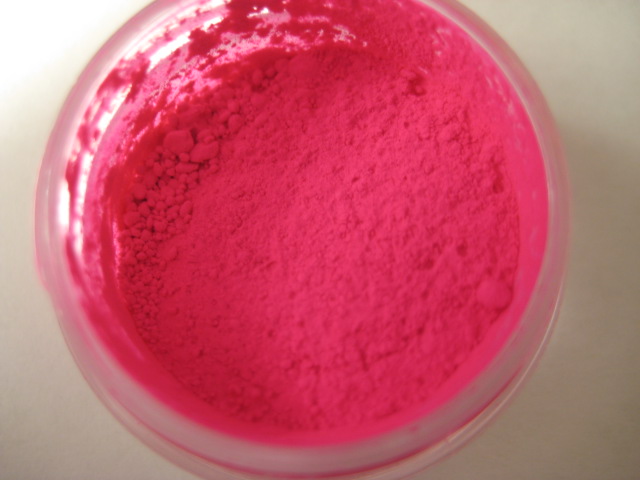 Lure of Lipstick: CHEEK: MAC Magenta Madness Isn't All That Mad