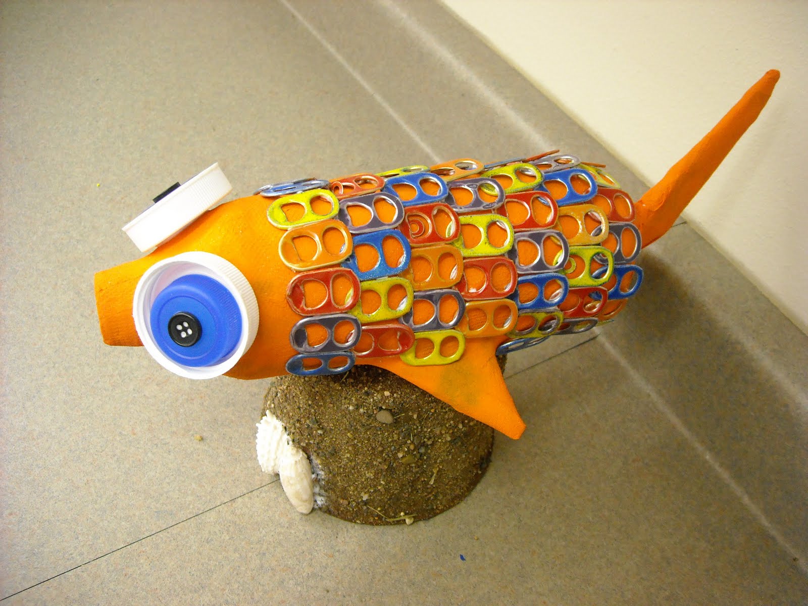 One Crayola Short Paper Mache Fish