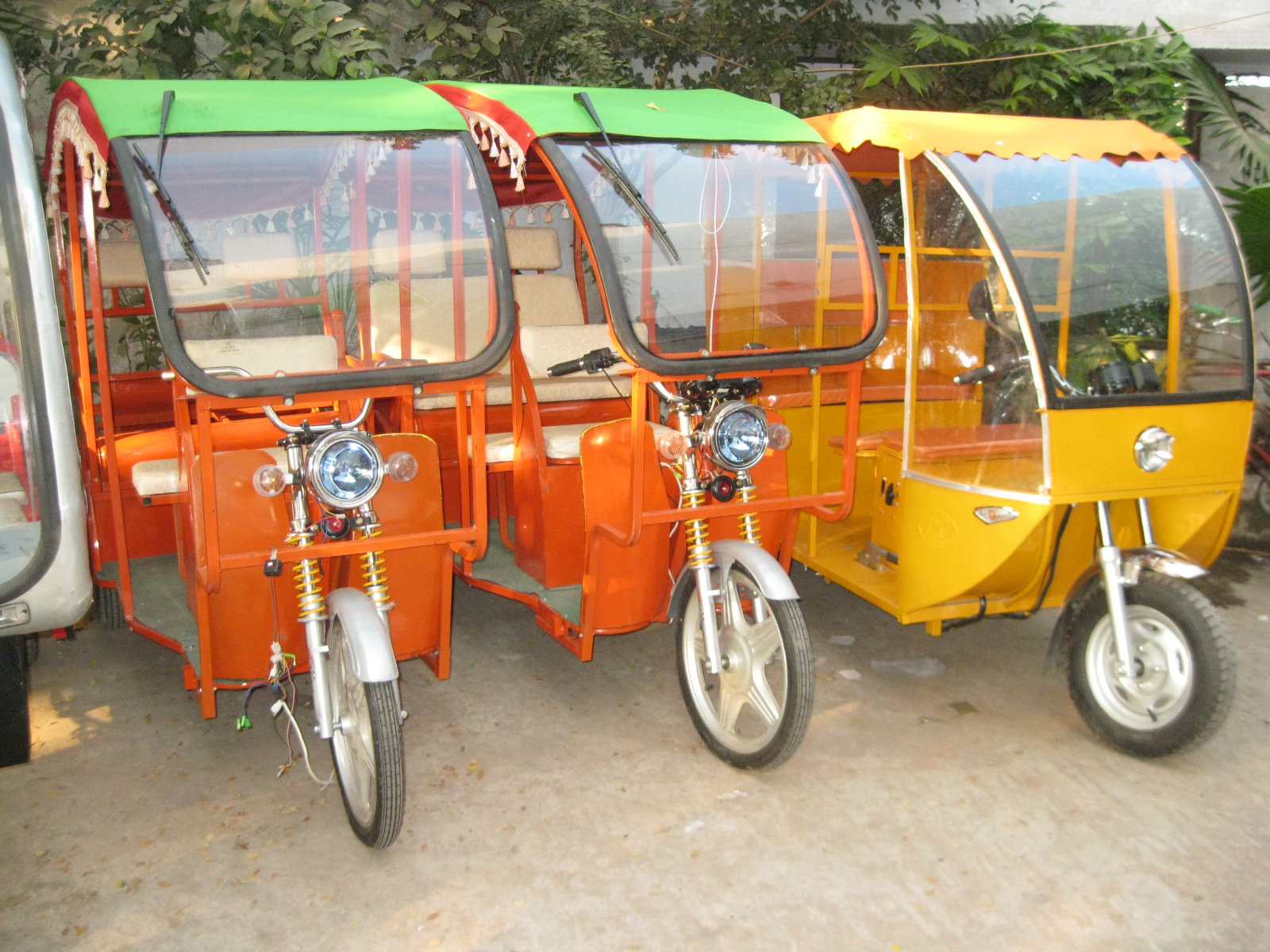 auto bike price