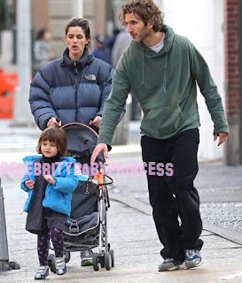 Celebritie's Princesses 2: Frances Pen Benioff