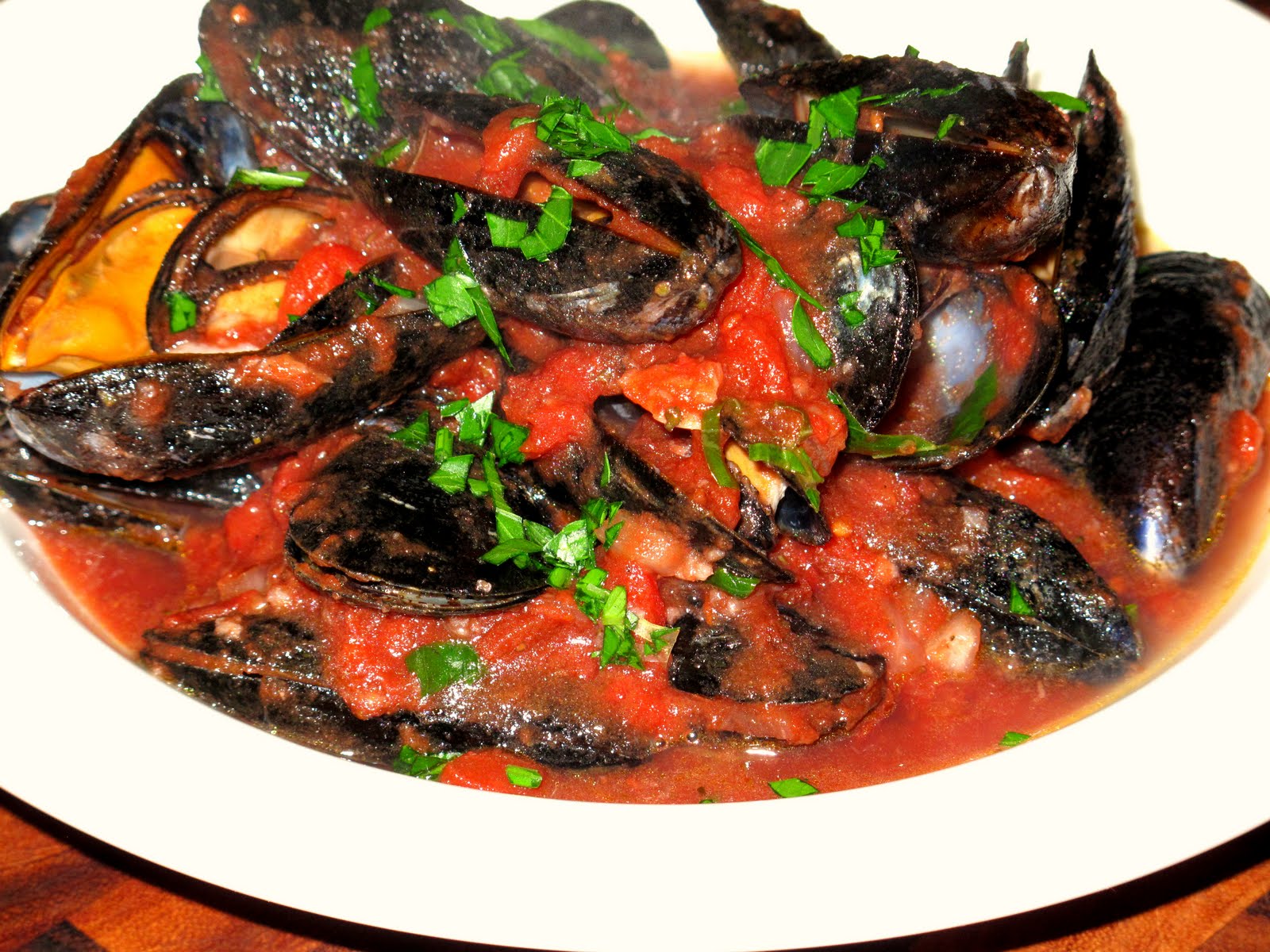 Aprons Required Mussels In Red Sauce
