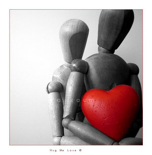 [Hug_me_Love_by_pAiXAuM.jpg]
