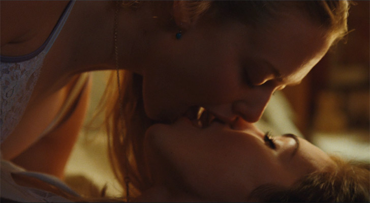 Jennifer S Body Lesbian Scene 16