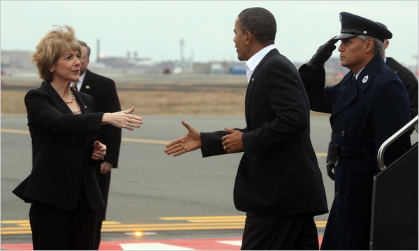 [Coakley+Obama+Airport+Handshake.jpg]