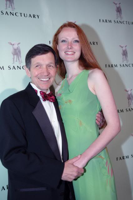 [Kucinich+and+Wife.jpg]
