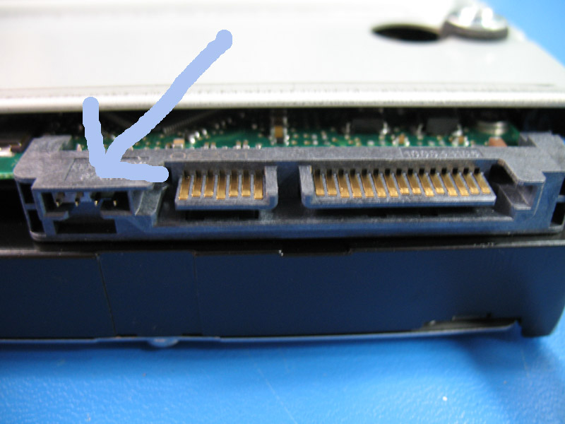 как правильно поставить перемычку. Hdd ide джампер на мастер. Hdd перемычки sata3. Slave master hdd sata. Ide master slave перемычки dvd.