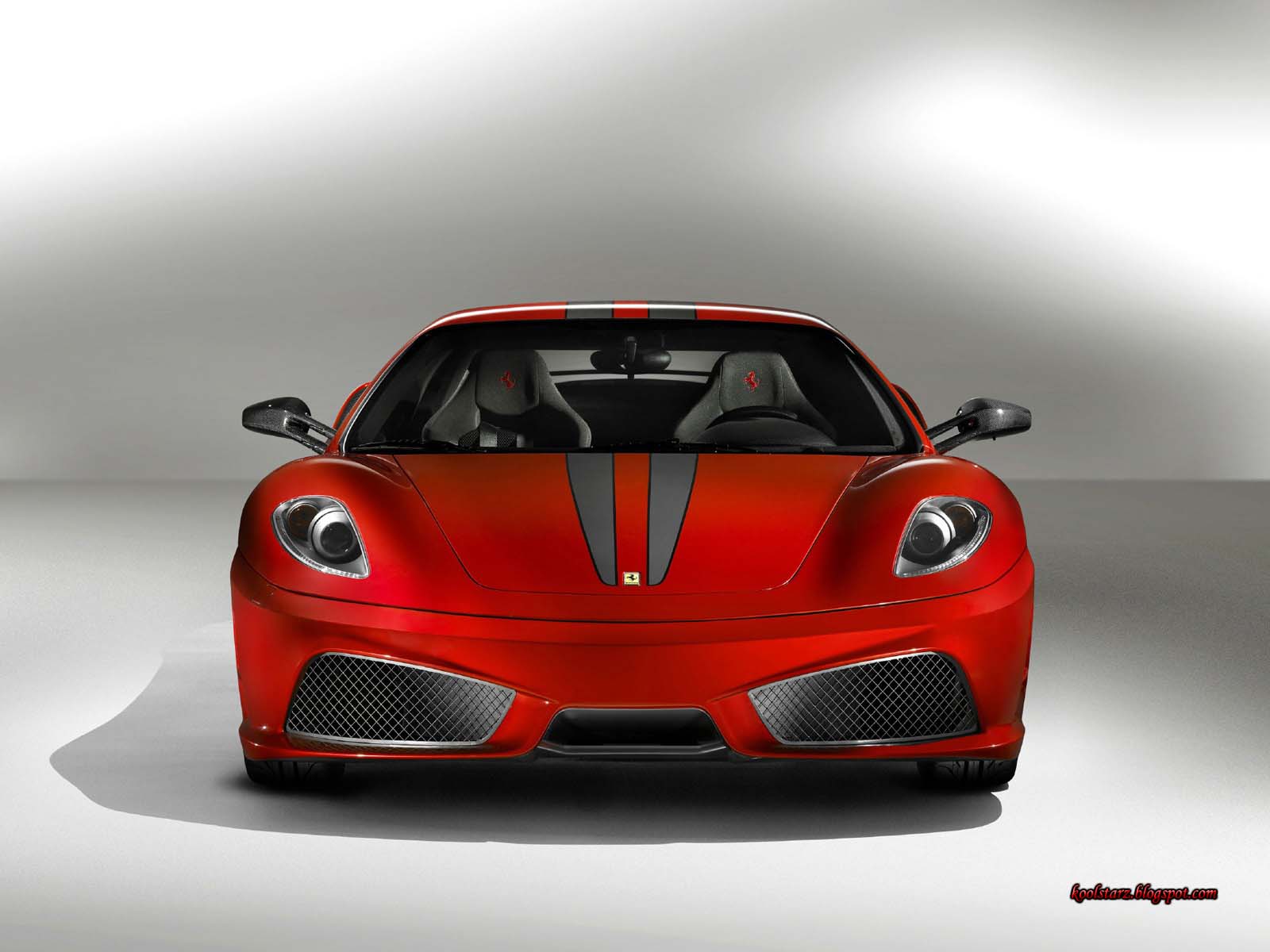 [Ferrari+(4).jpg]