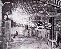 Representación de uno de los experimentos de Nikola Tesla