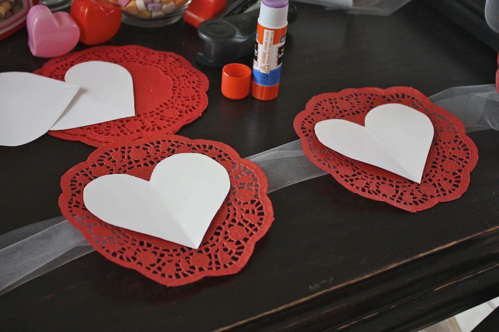 The Teleporting Toddler: Dollar Store Decorating-Valentine's Day Version