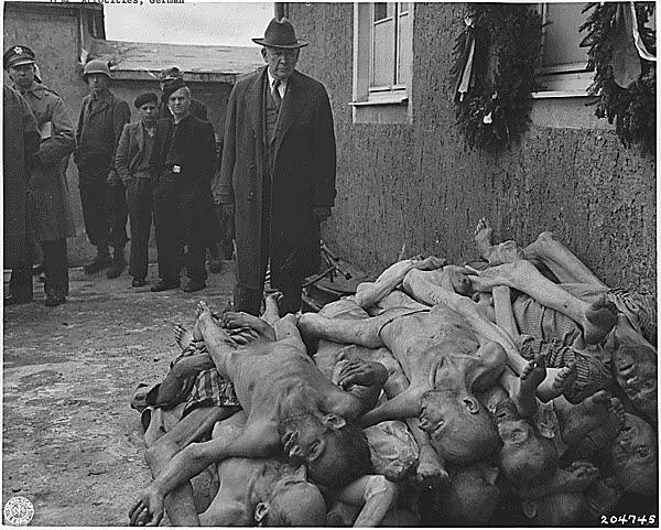 [German_atrocities._Germany,_Poland_&_Czechoslovakia,_1945.jpg]
