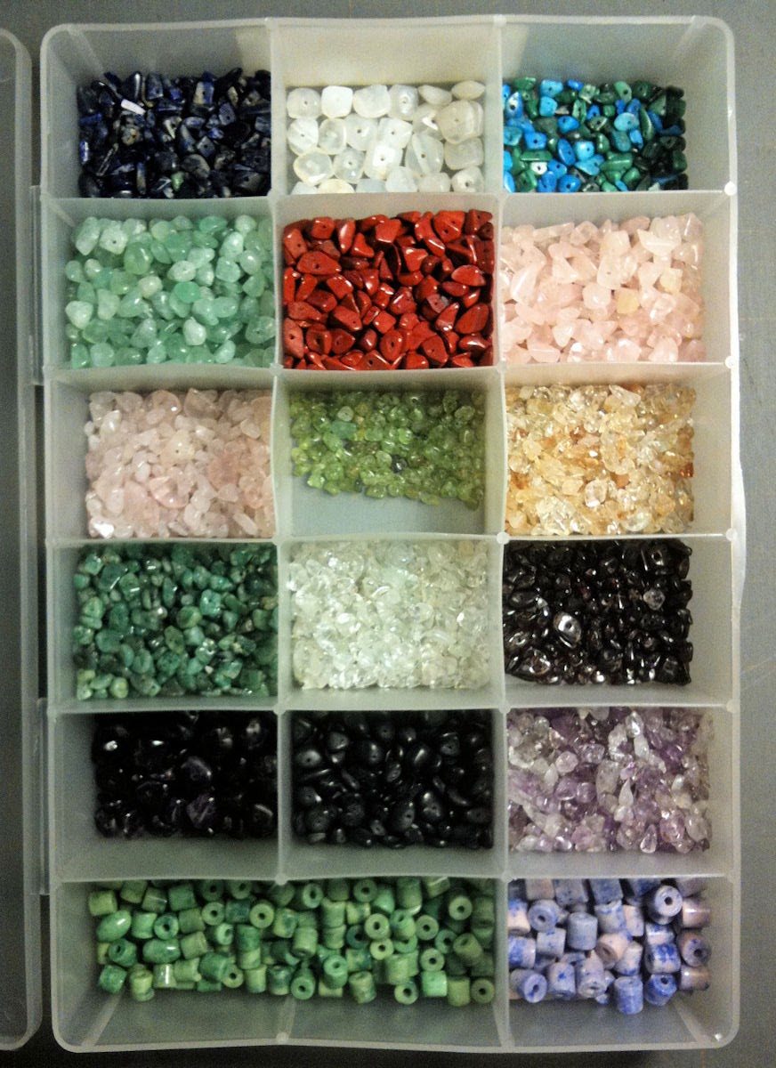 бисер из какого материала. название бисера. формы бисера. бисер из какого материала. виды бисероплетения.