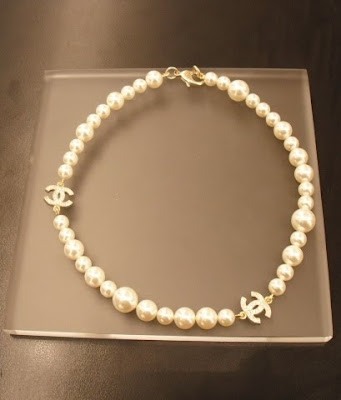 pearls choker classic