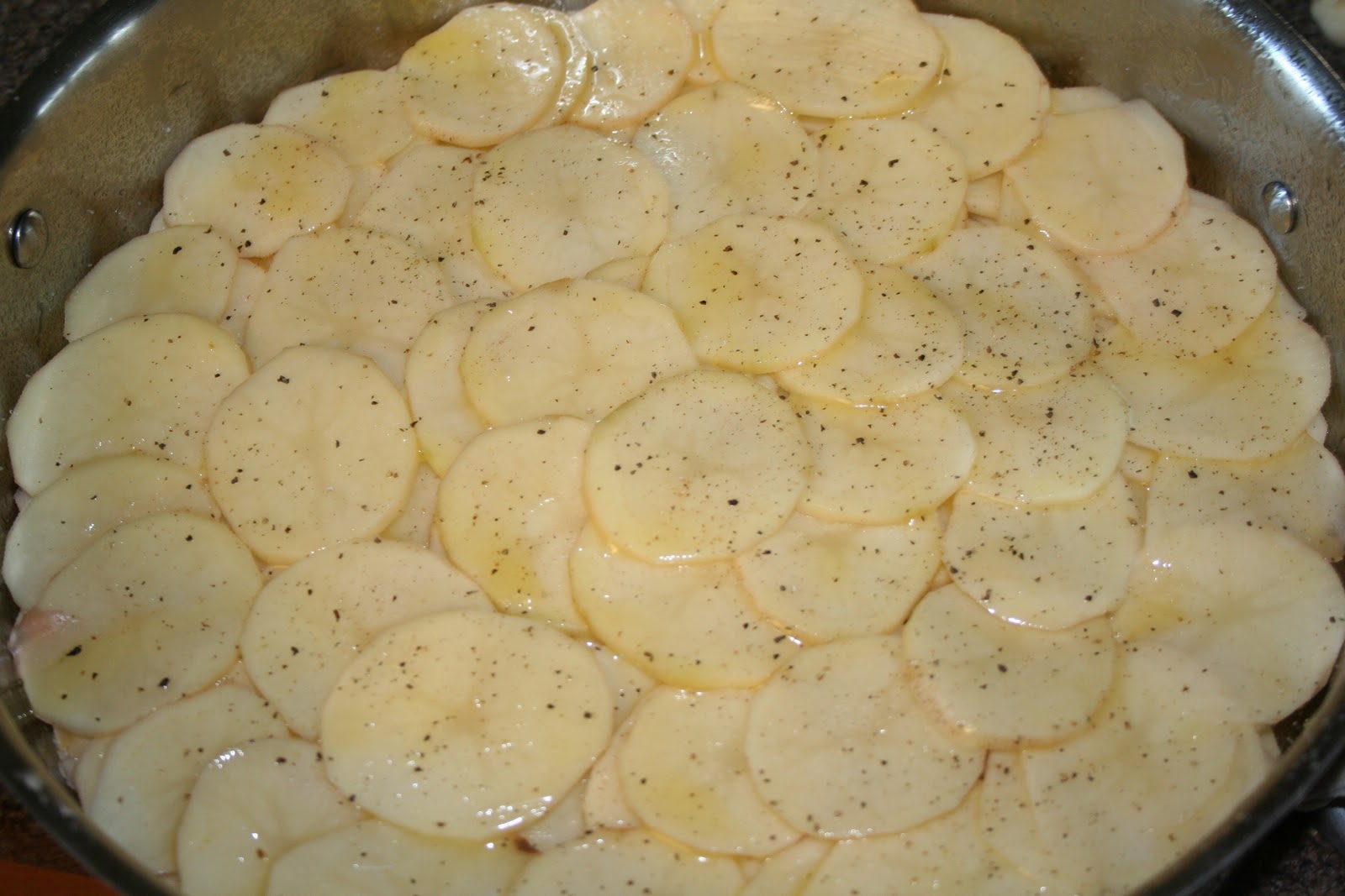 Janis Cooks Potatoes Anna