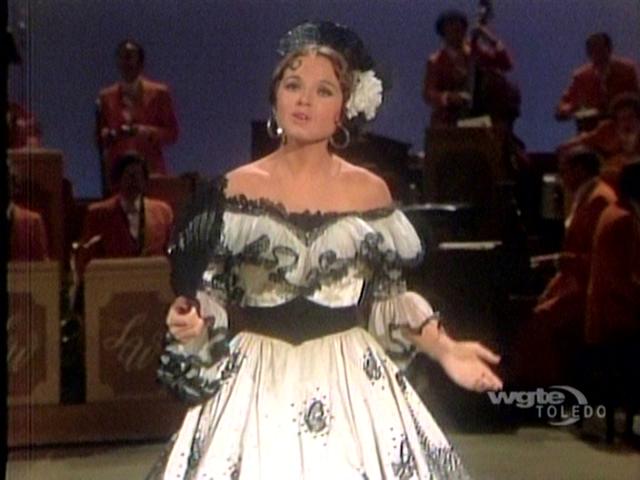 THE CHAMPAGNE PHOTO BLOGGER Anacani