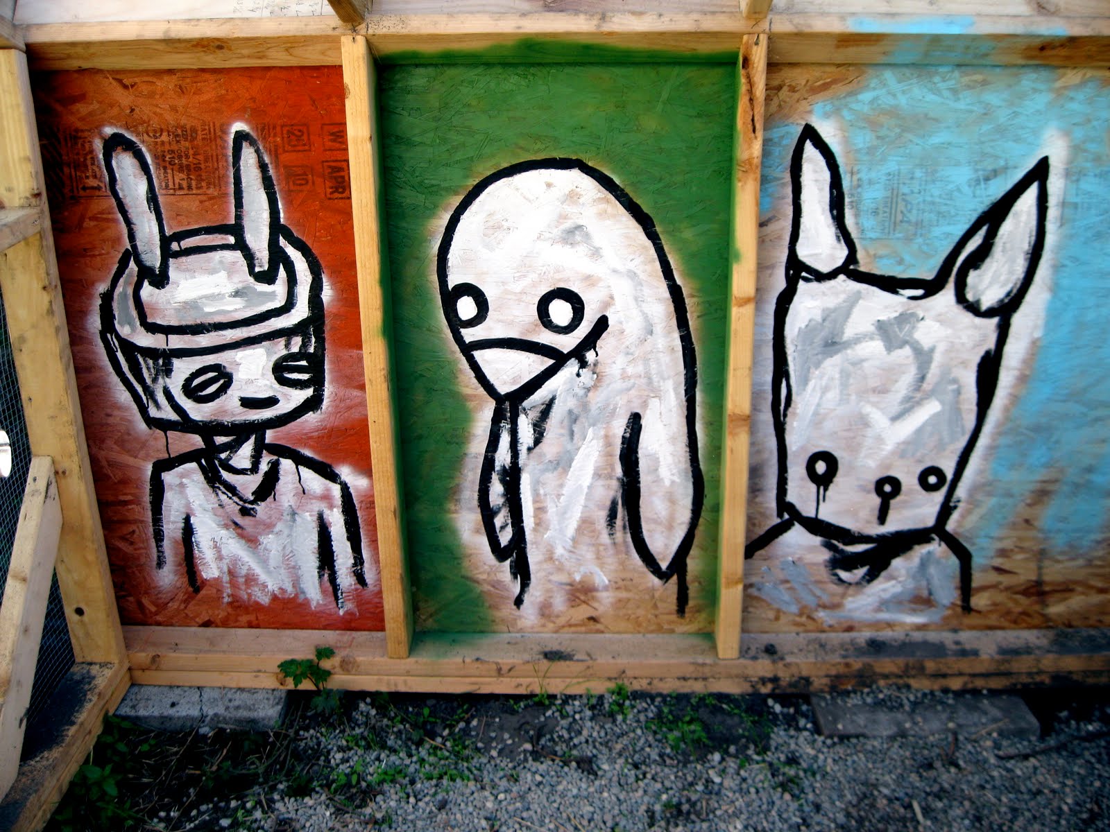 starheadboy chicken coop mural (day one)