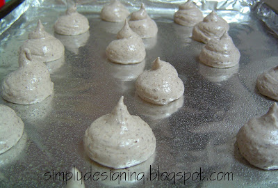 Meringues+on+Baking+Sheet | Chocolate Almond Meringues (You MUST try these! EASY and Diabetic-Friendly too!) | 23 |