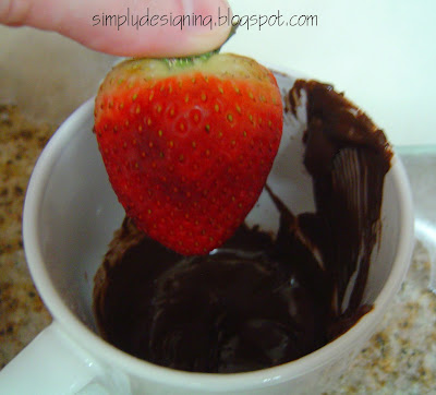 strawberry | Chocolate Covered Strawberries - St. Patty's Day Style | 8 |