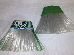 Vassoura Pet com capa e em lata