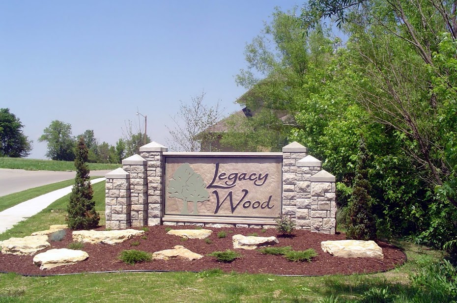 BUILD YOUR LASTING LEGACY IN LEE'S SUMMIT How do you know if your builder is a good one?