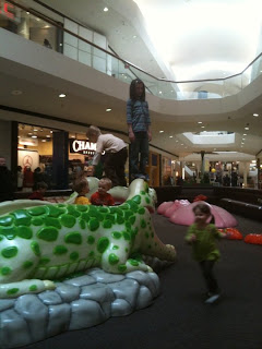 crocs oakland mall