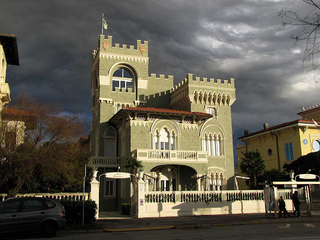 Hotel Gennarino, Liberty villa, eclectic style, viale Italia, Livorno