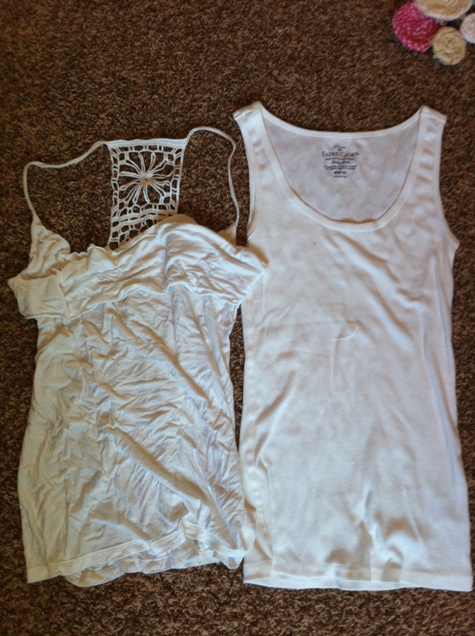 Vintage Dutch Girl: Black Edged Ruffle Tank Tutorial...