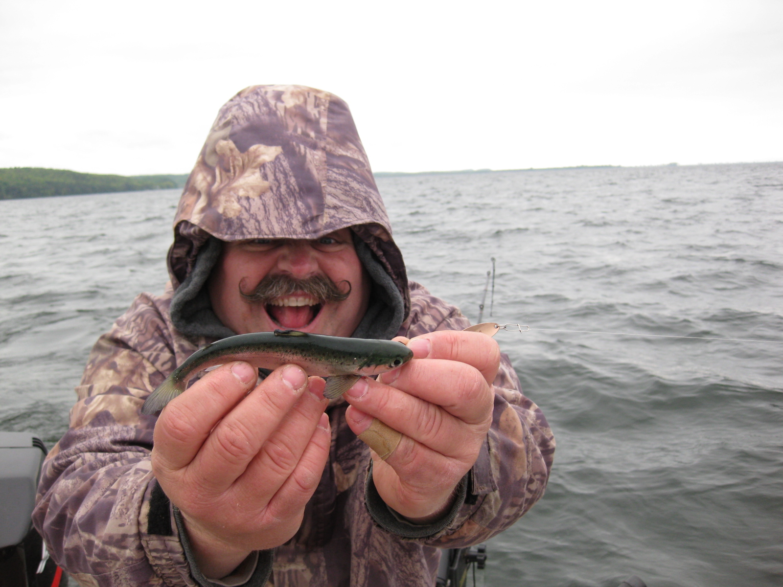 Fish H8 Me™ CHAMPLAIN CRAPPIE KING CONQUERS COLDWATER SPECIES