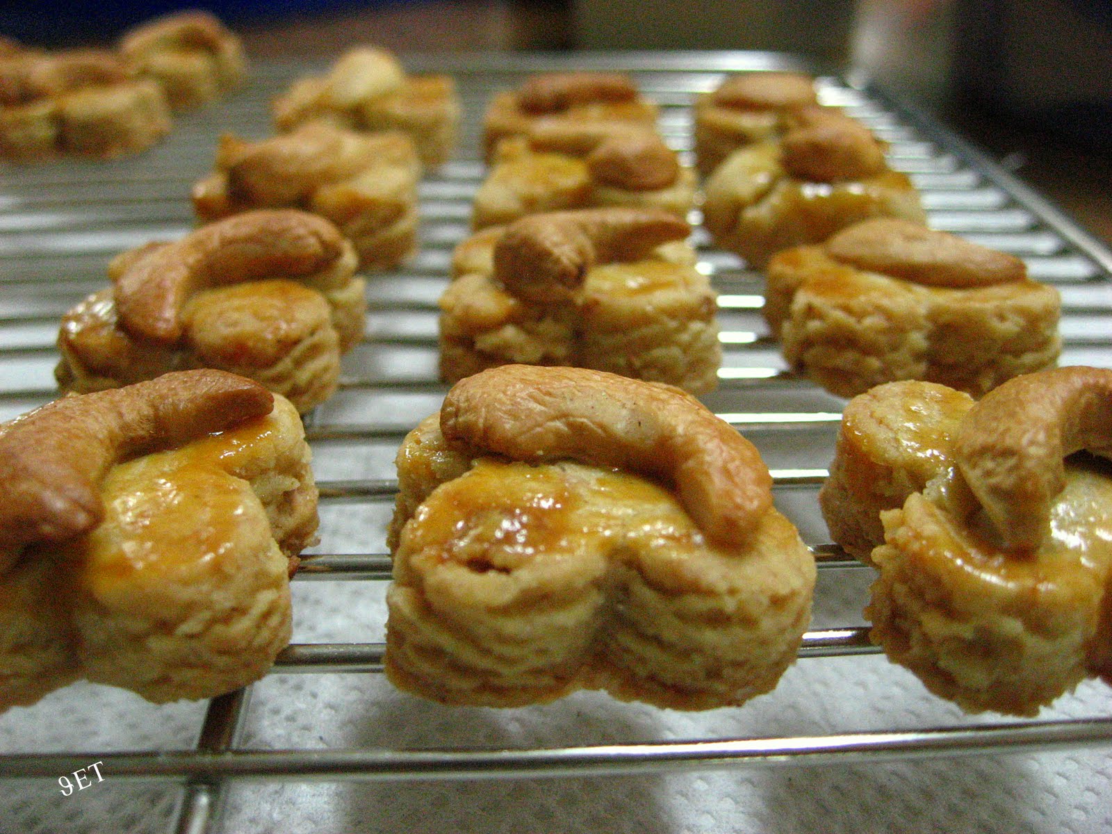 Slacker Cashew Nut Cookies