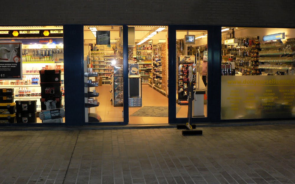 REALTIME OOSTENDE 2010 Do It Yourself Center