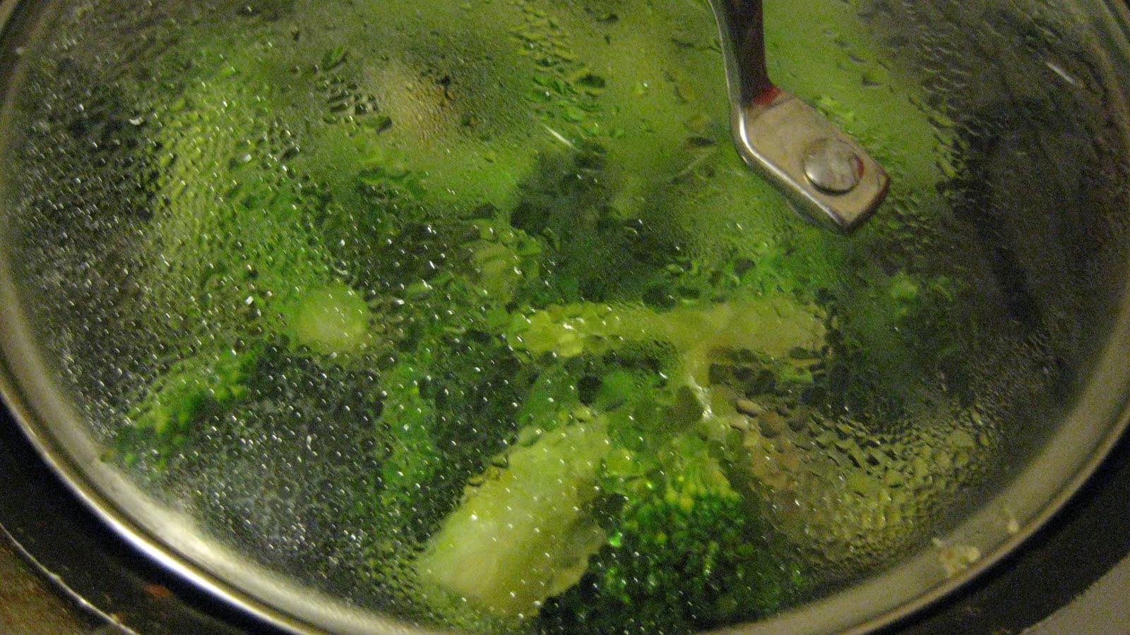 Steamed broccoli recipes picture