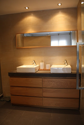 under construction: mueble baño _ made at home