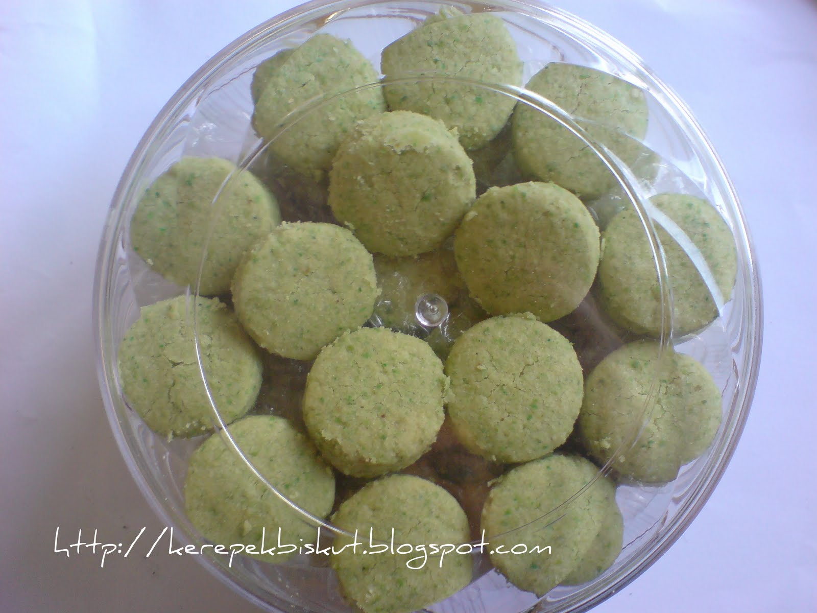 Kerepek and Biskut Raya: B003 - BISKUT KACANG PEAS