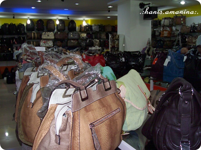 Shopping di Bandung, Indonesia