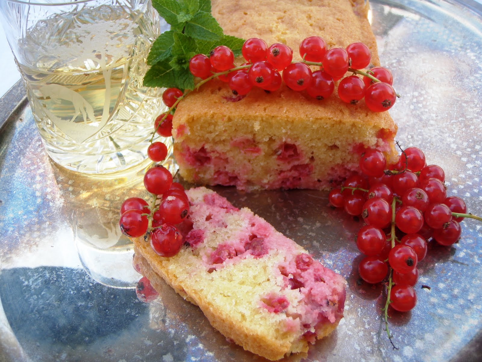 Dolce Al Cucchiaio Con Ribes Rosso