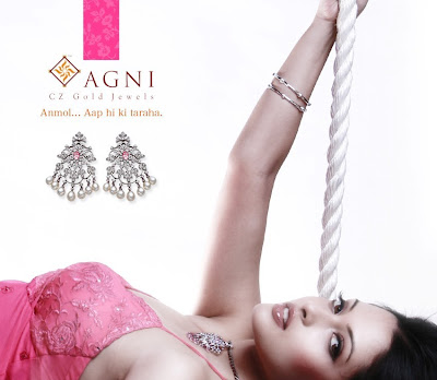 Riya Sen in Agni Jewellers ad picture hq