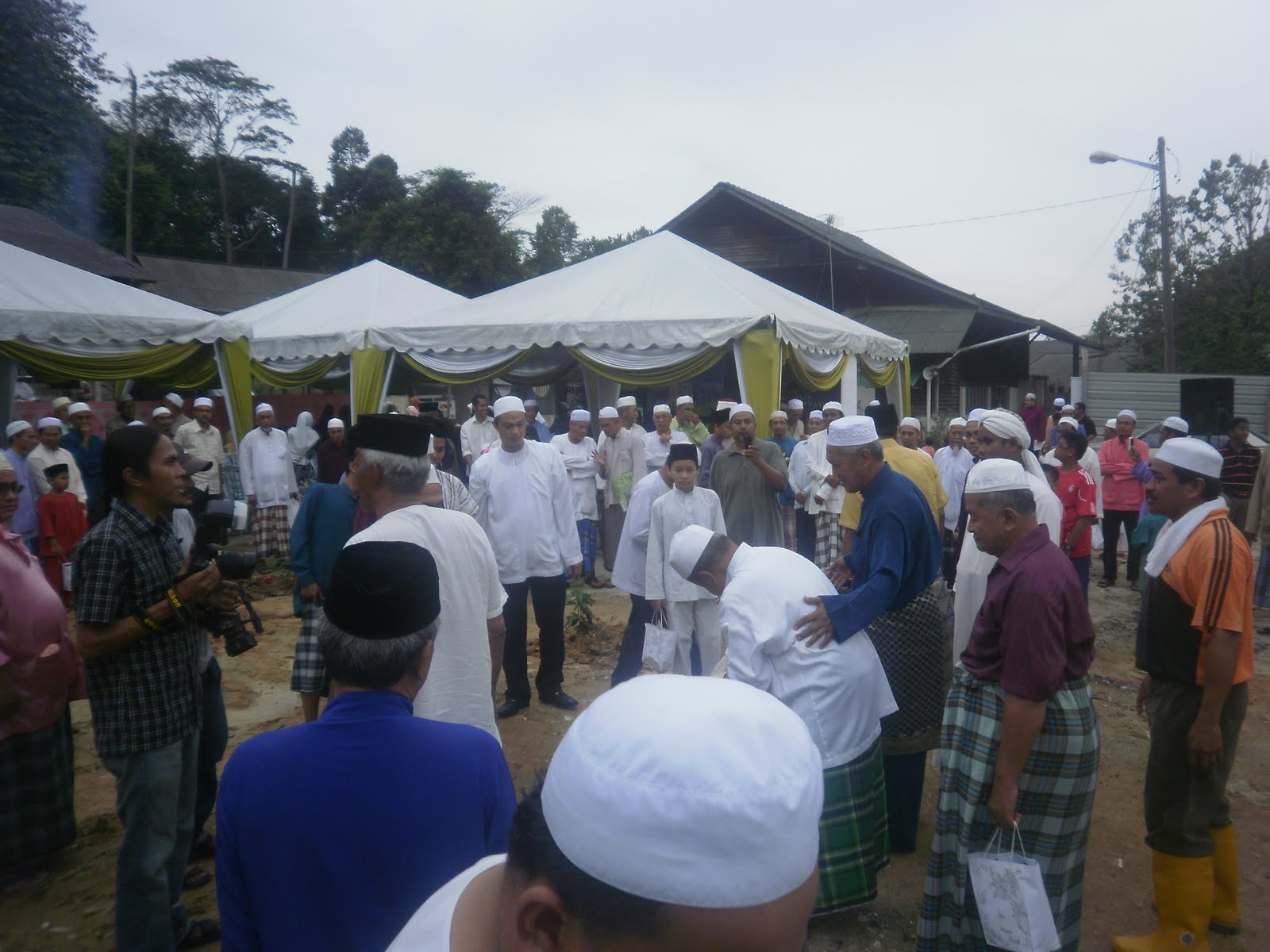 Al-Ahmadiyyah-rasah: Majlis Pecah Tanah Pusat Pengamalan Tarekat Al ...