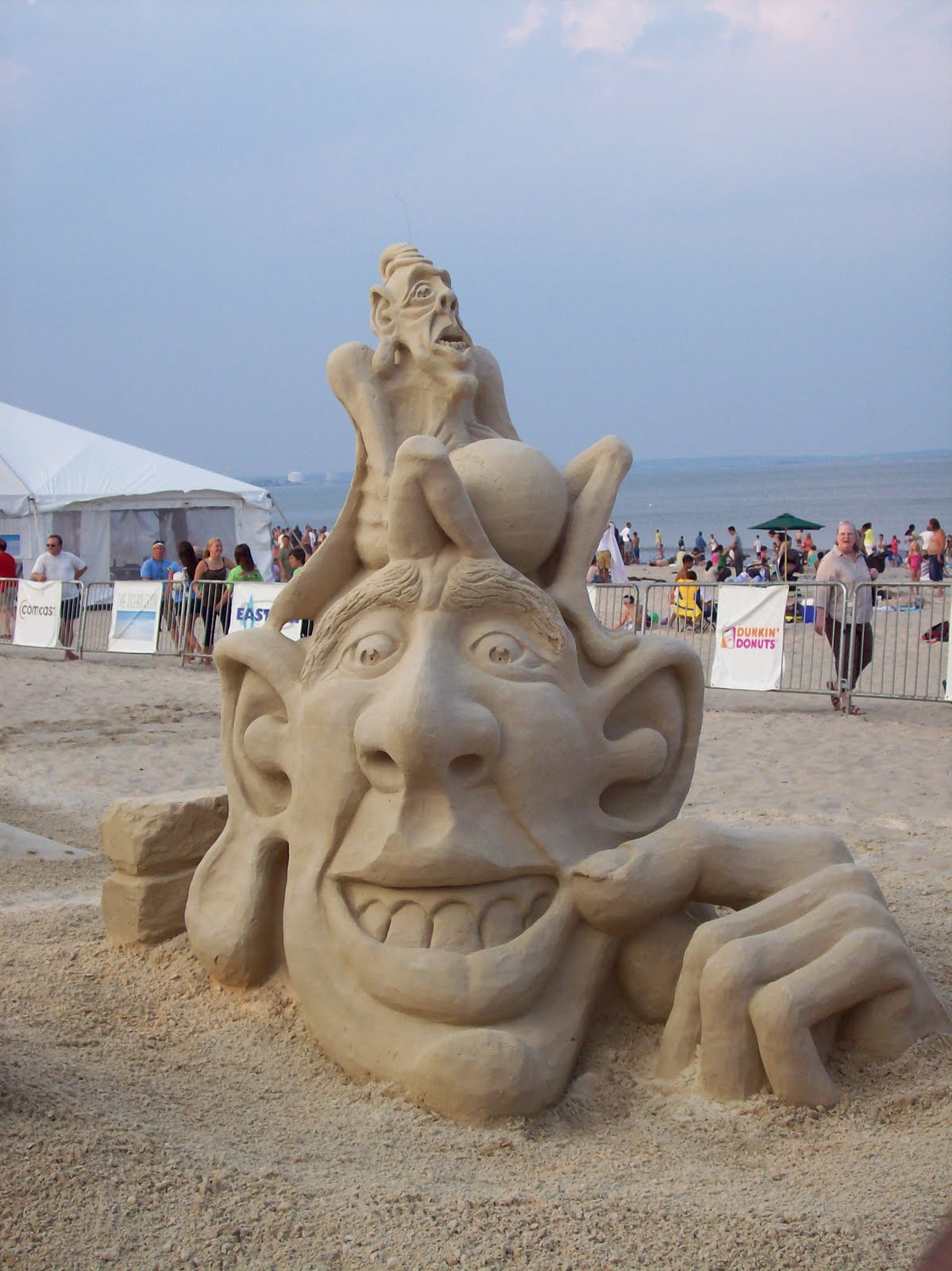 funny sand sculptures Simple Pics