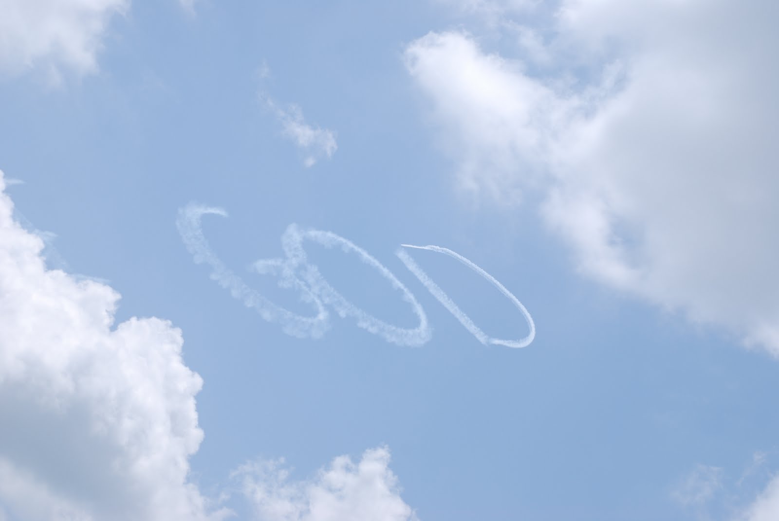 Иисус в небе. Явление бога на небе. Господь на небесах. God in sky. God in sky.
