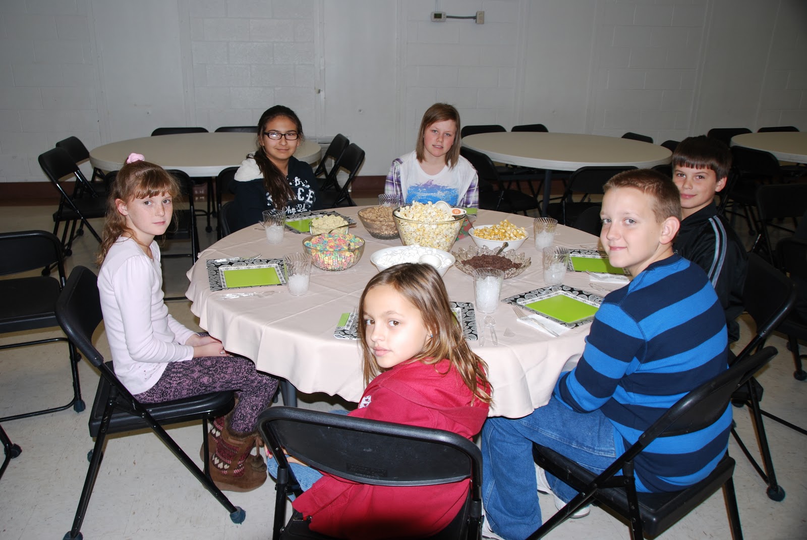 Shine Like Stars: Teaching Children About Table Settings and Table