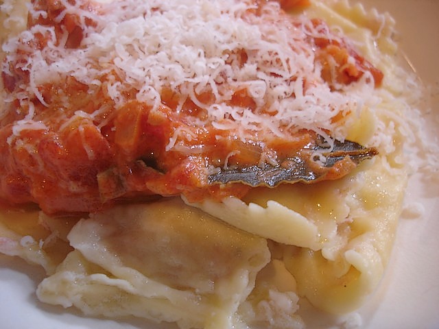 [ravioli3.JPG]